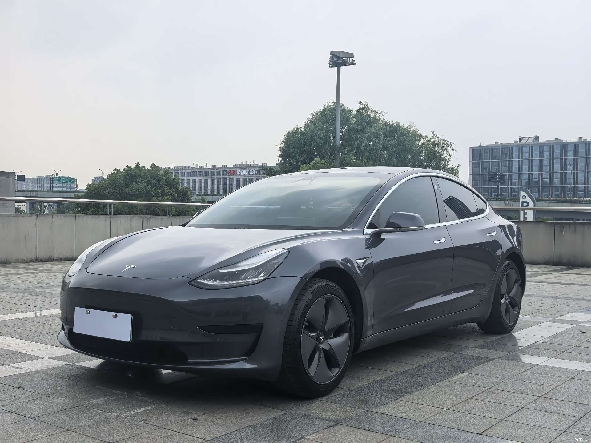 Tesla Model 3, 2020 1