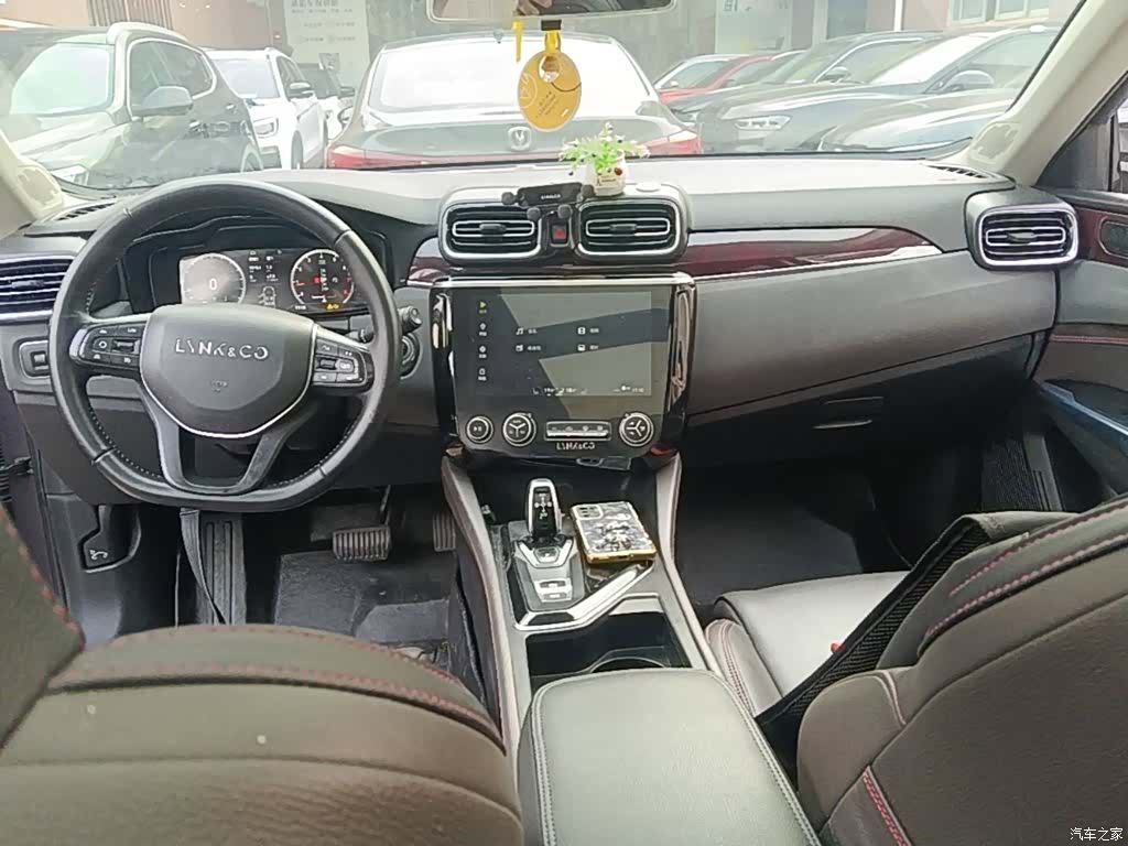 Lynk & Co 01, 2019 10