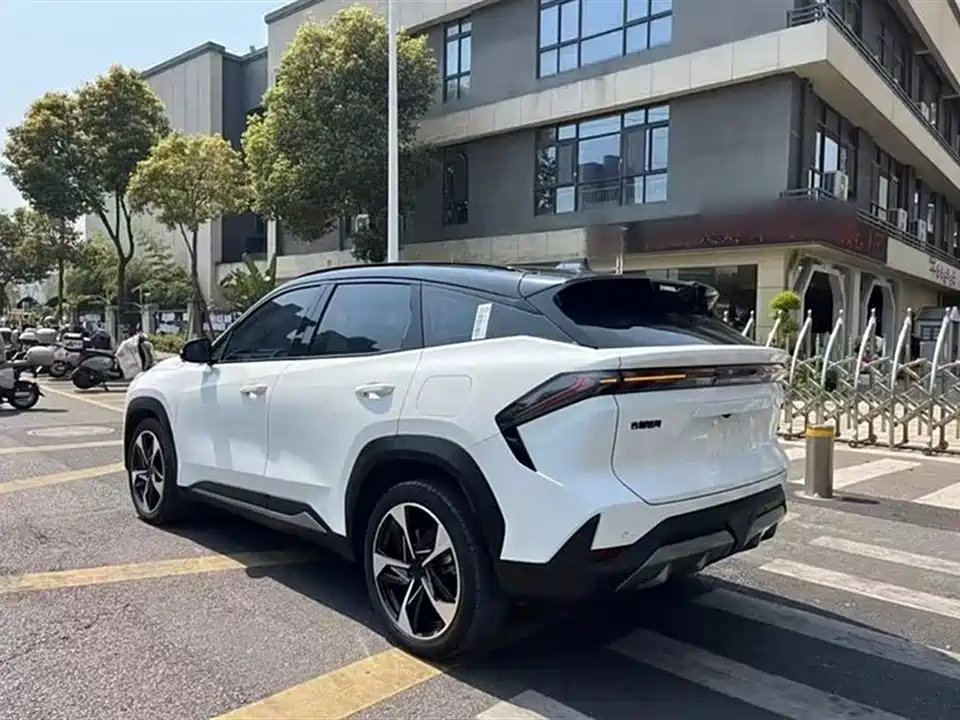 Geely Galaxy Galaxy L7