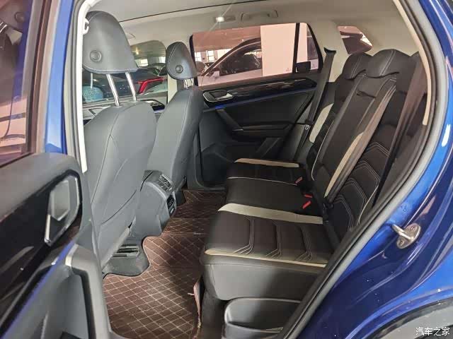 Volkswagen Tayron, 2022 все фото
