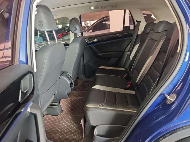 Volkswagen Tayron GTE 2022, фото 5