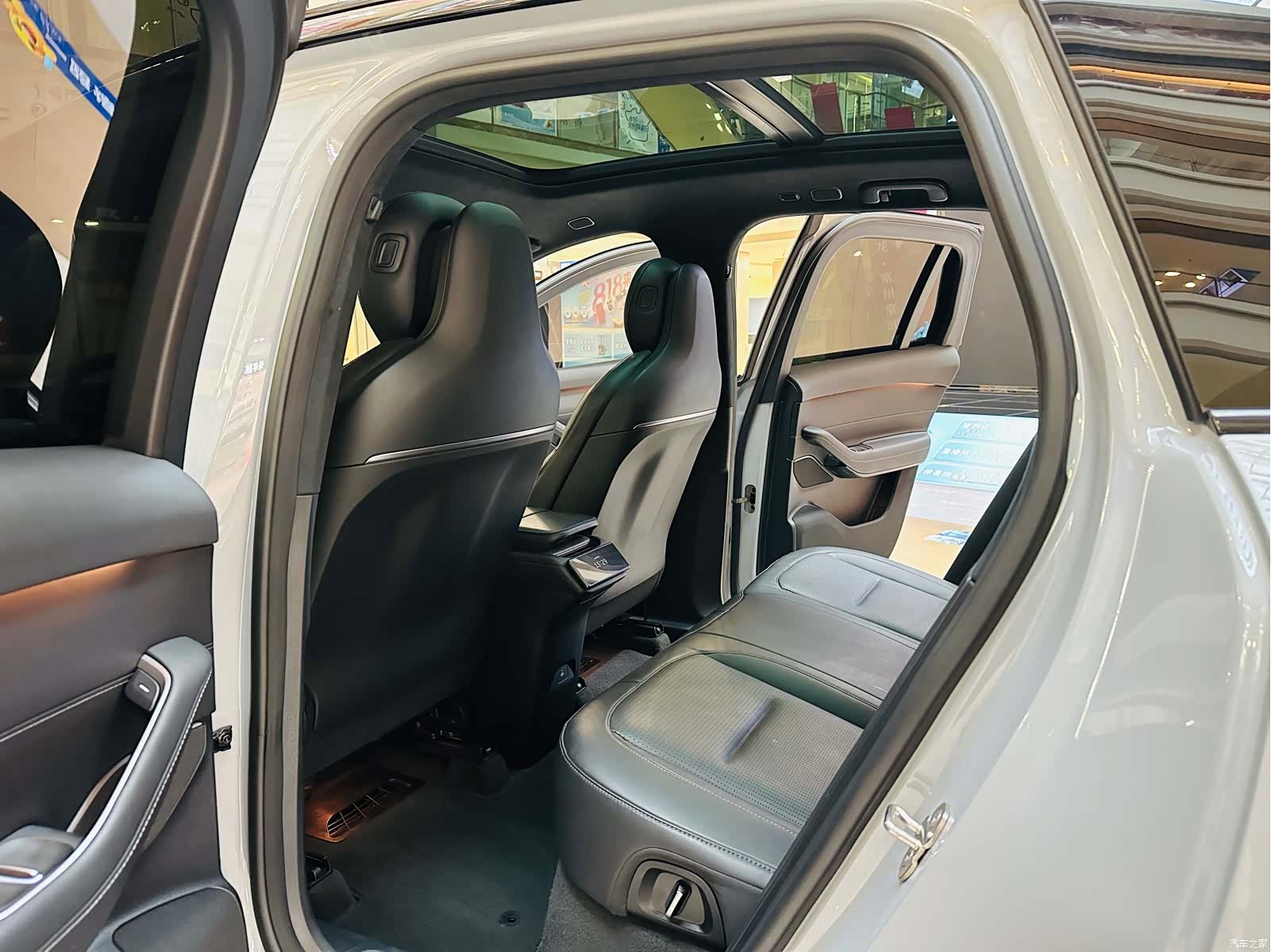 NIO ES6, 2023 11