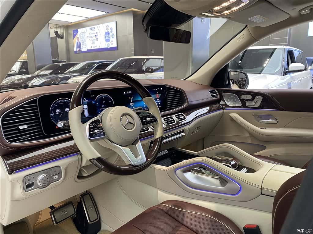 Maybach GLS, 2021 7