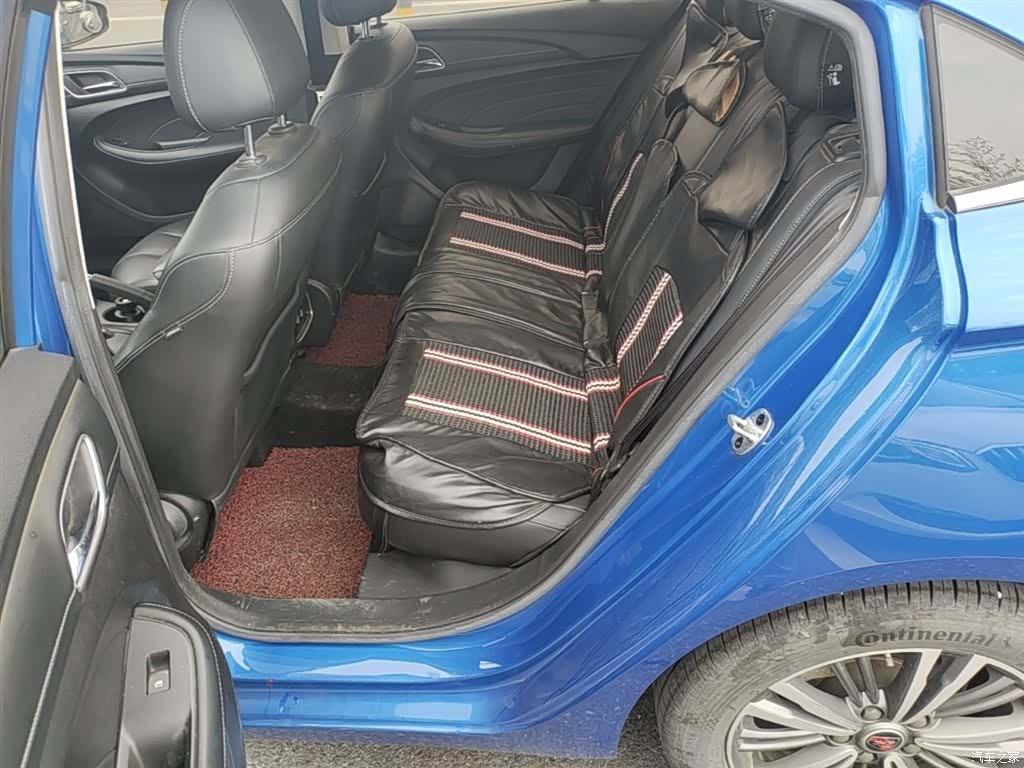 Roewe i5, 2019 17