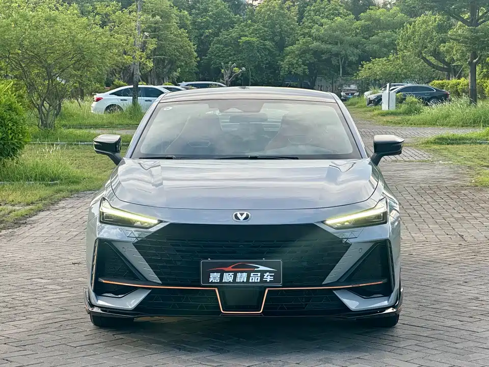 Changan UNI-V