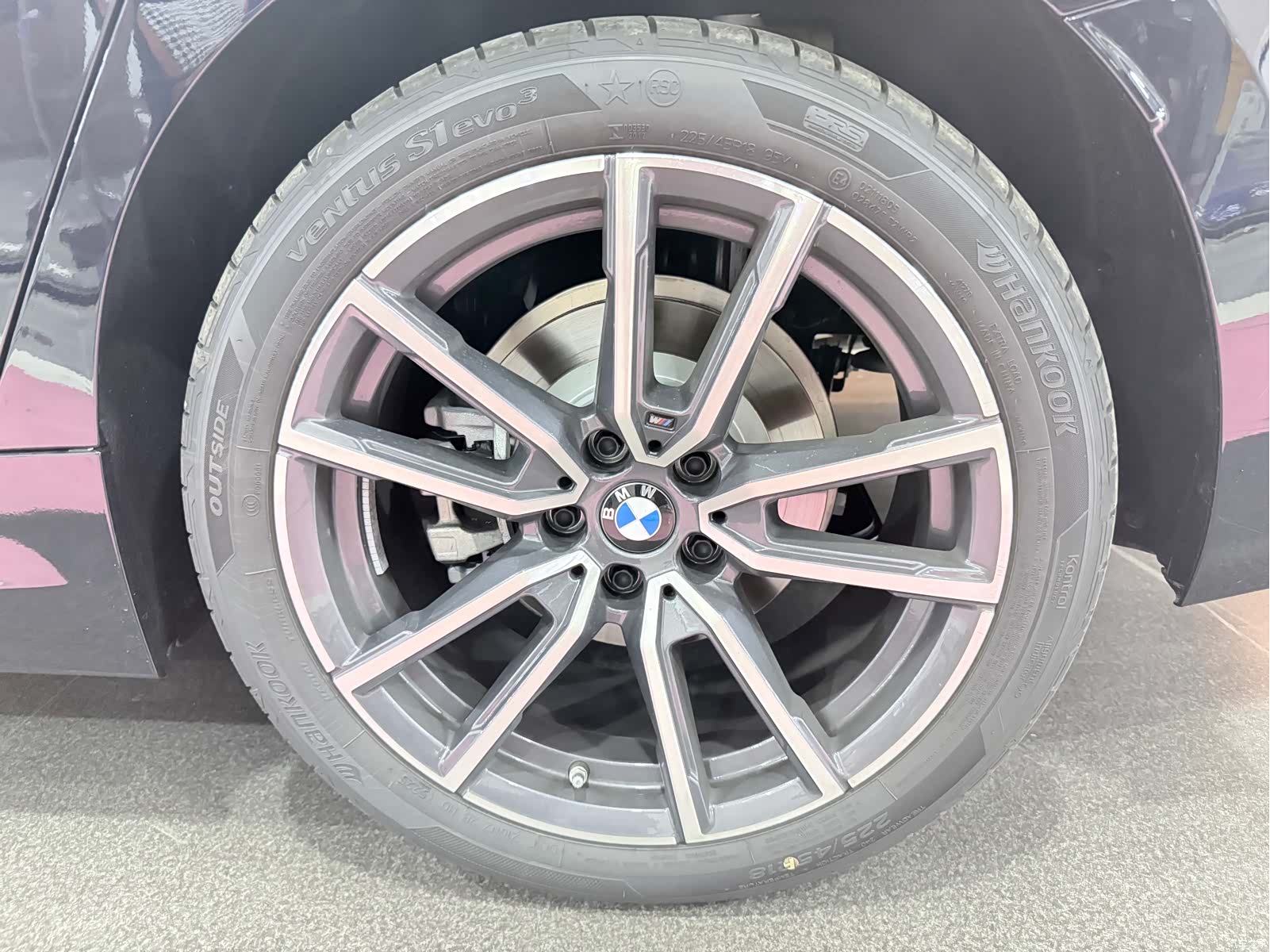 BMW 3 Series, 2025 14