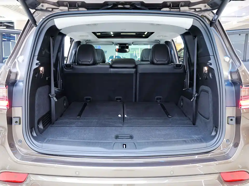 Jeep Grand Commander