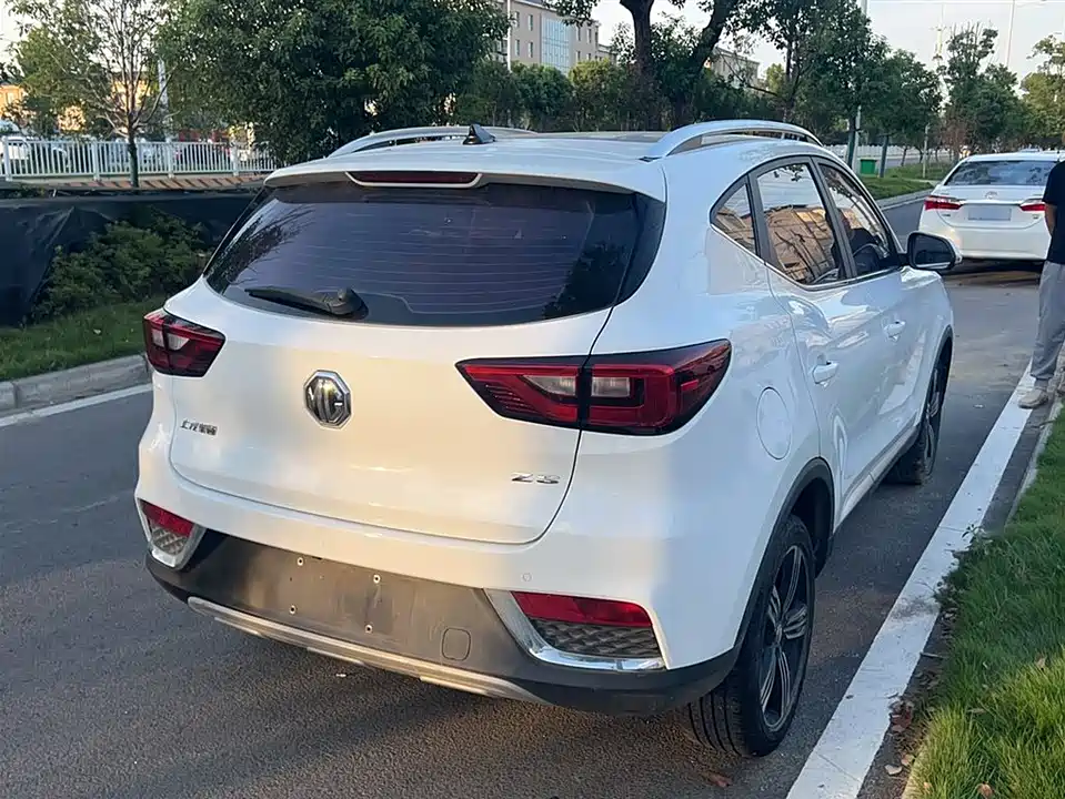 MG ZS