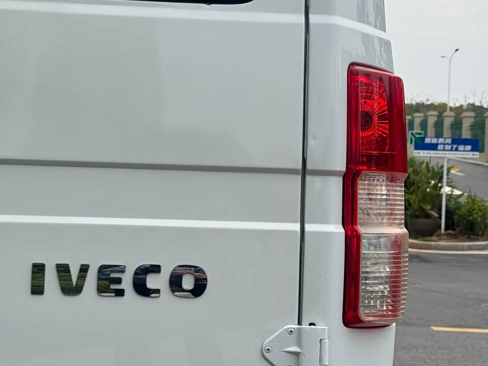 Iveco proud