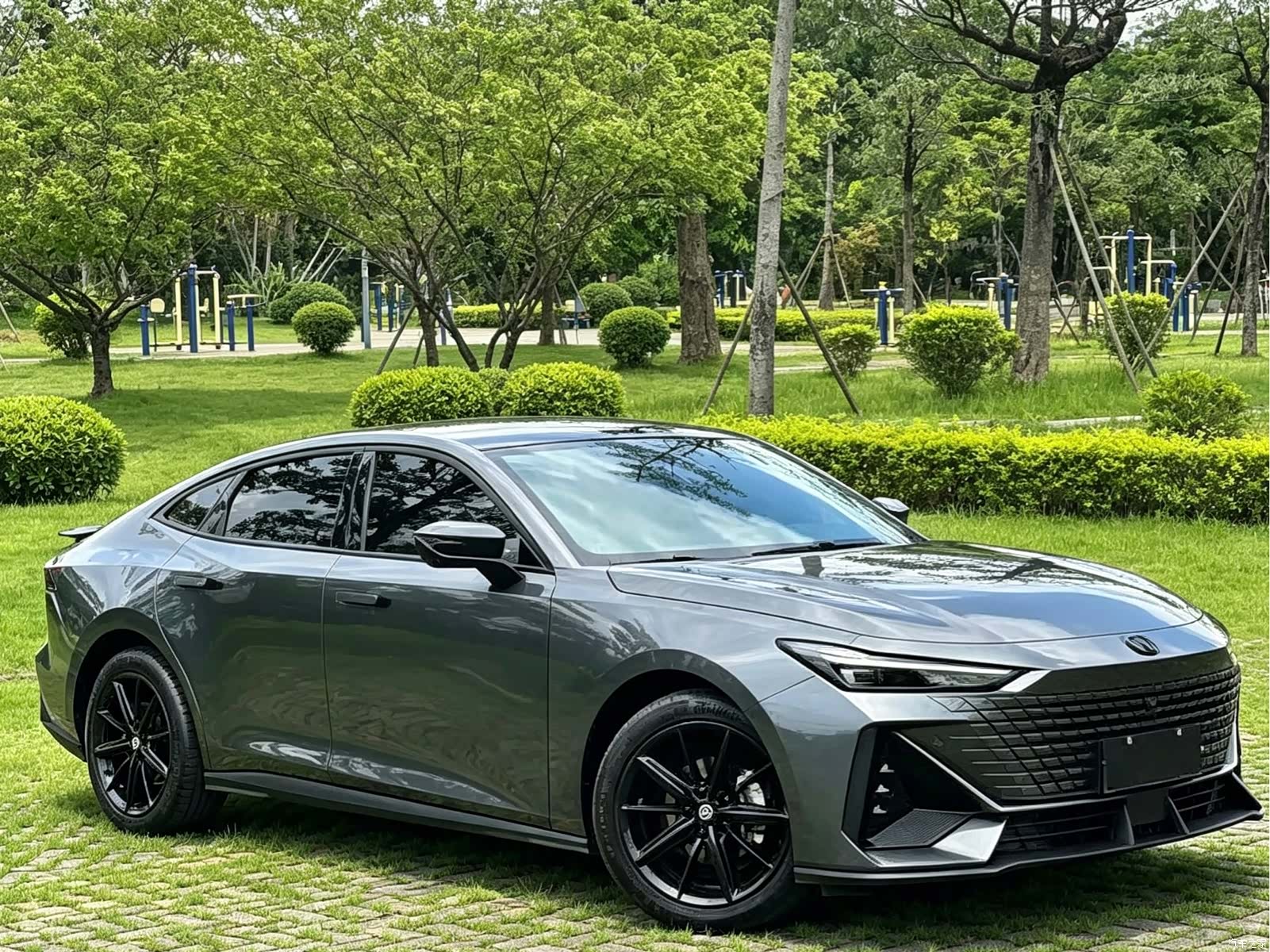 Changan UNI-V, 2022 3