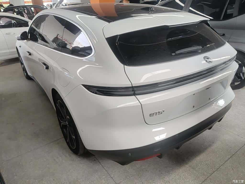 NIO ET5, 2025 все фото