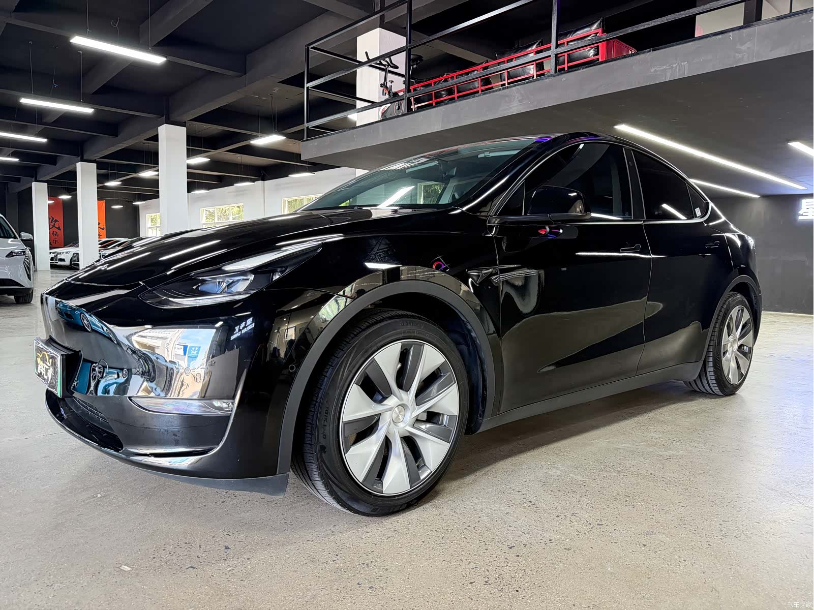 Tesla Model Y, 2021 1
