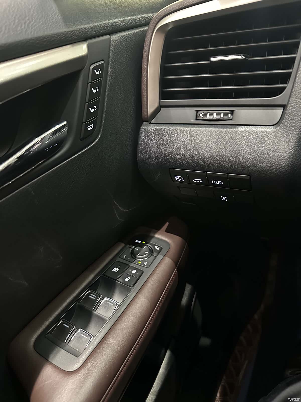 Lexus RX, 2022 15