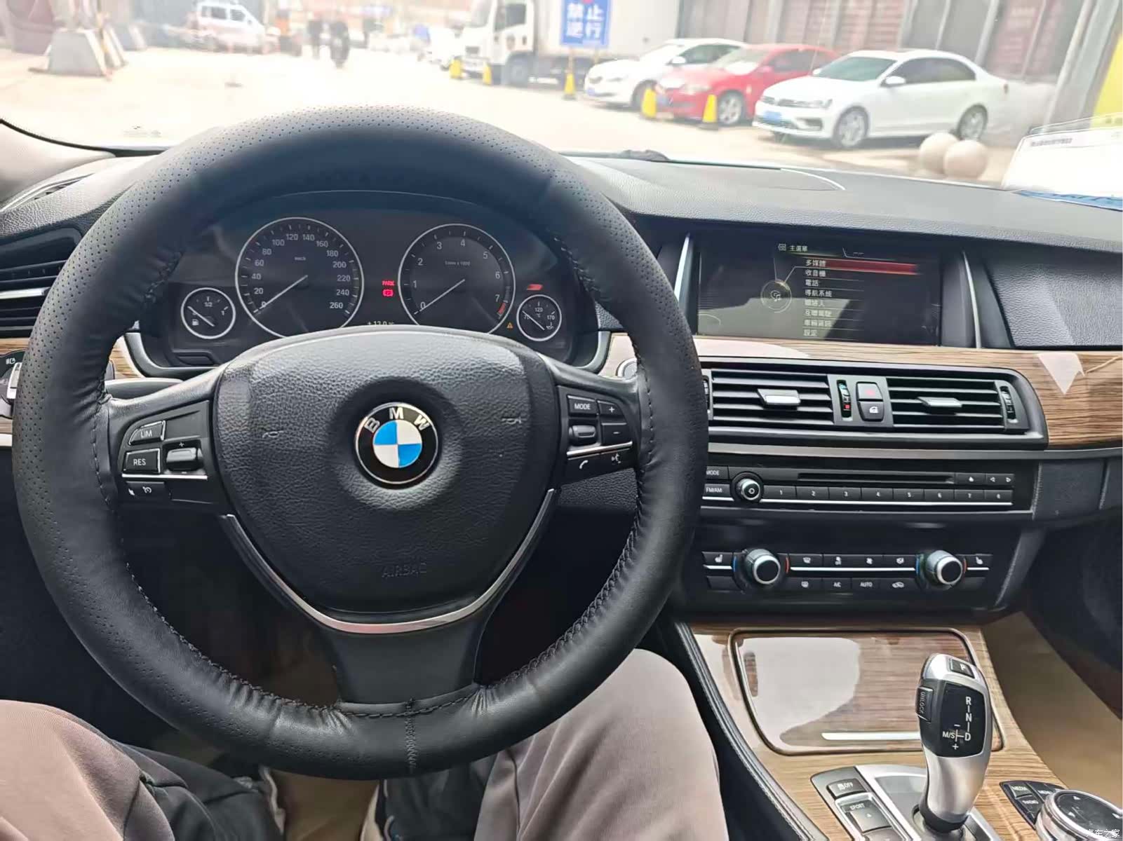 BMW 5 Series, 2014 11