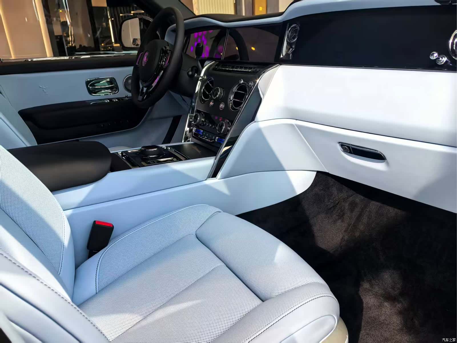Rolls-Royce Cullinan, 2026 все фото