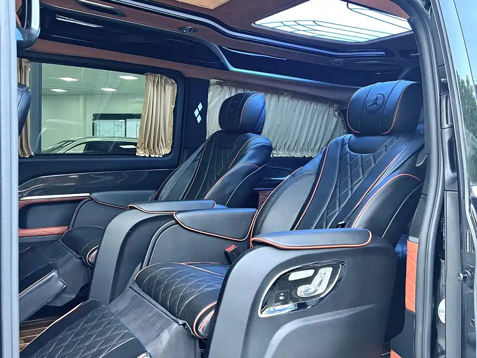 Mercedes-Benz V-class