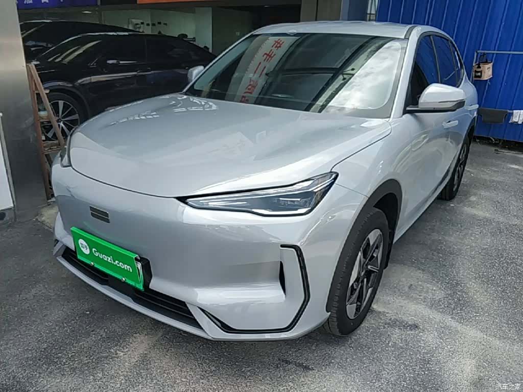Geely Galaxy E5, 2025 2