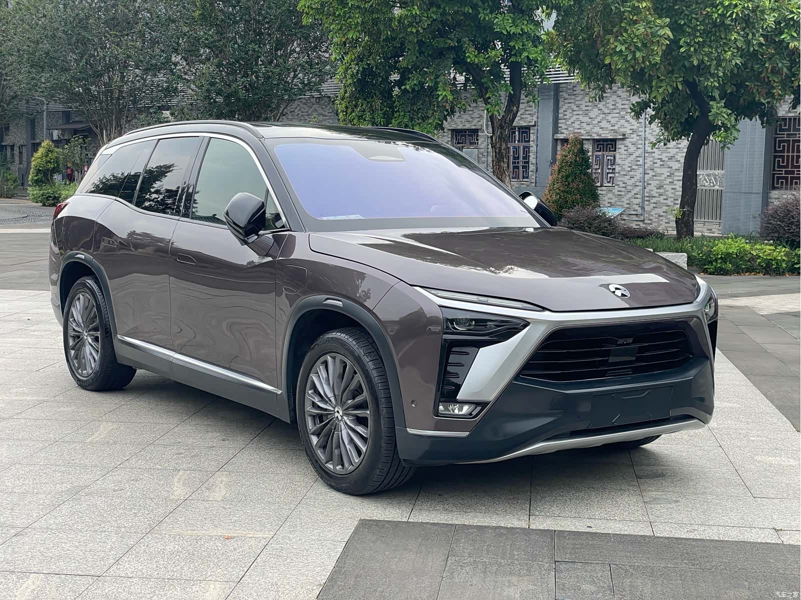 NIO ES8, 2021 3