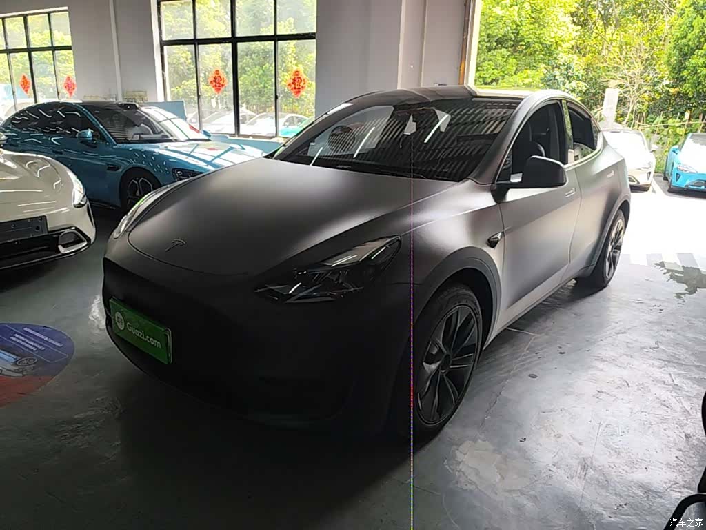 Tesla Model Y, 2024 1