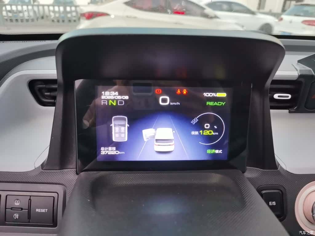 Wuling MINIEV, 2021 все фото