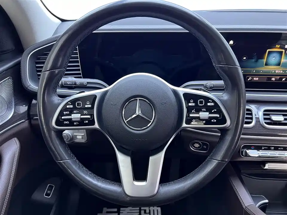 Mercedes-Benz GLE Mercedes-Benz GLE