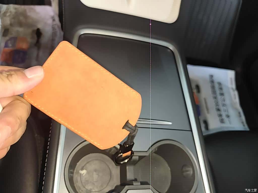 Tesla Model Y, 2024 9