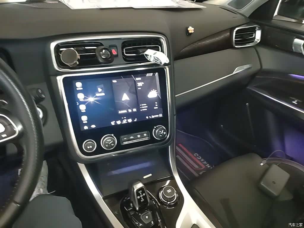 Lynk & Co 01, 2019 13