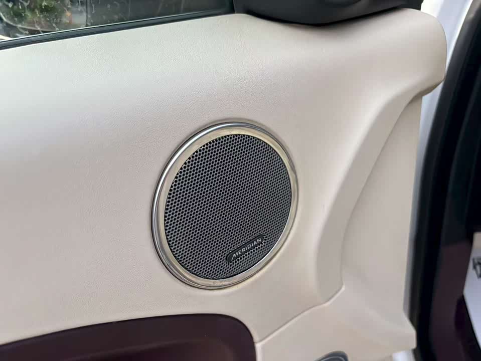 Land Rover Range Rover Aurora