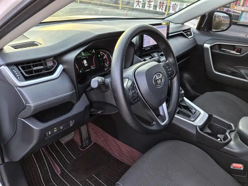 Toyota RAV4 Rongfang