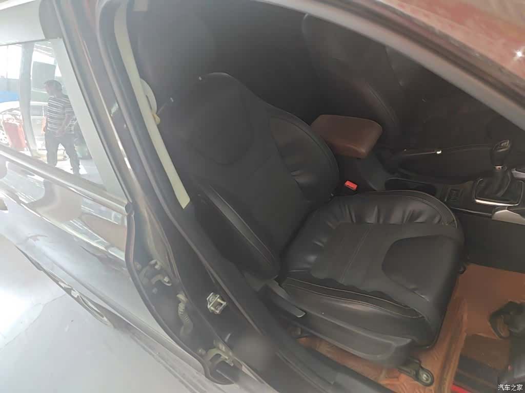 BAIC Q35, 2019 25