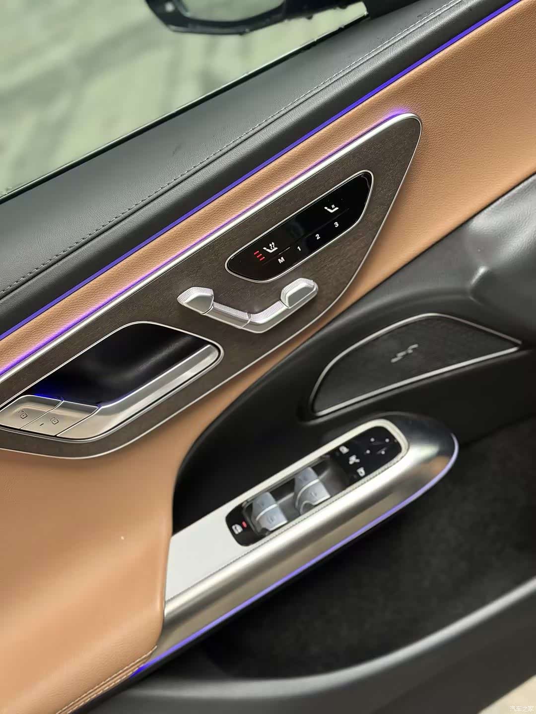 Mercedes-Benz E-Class, 2025 12