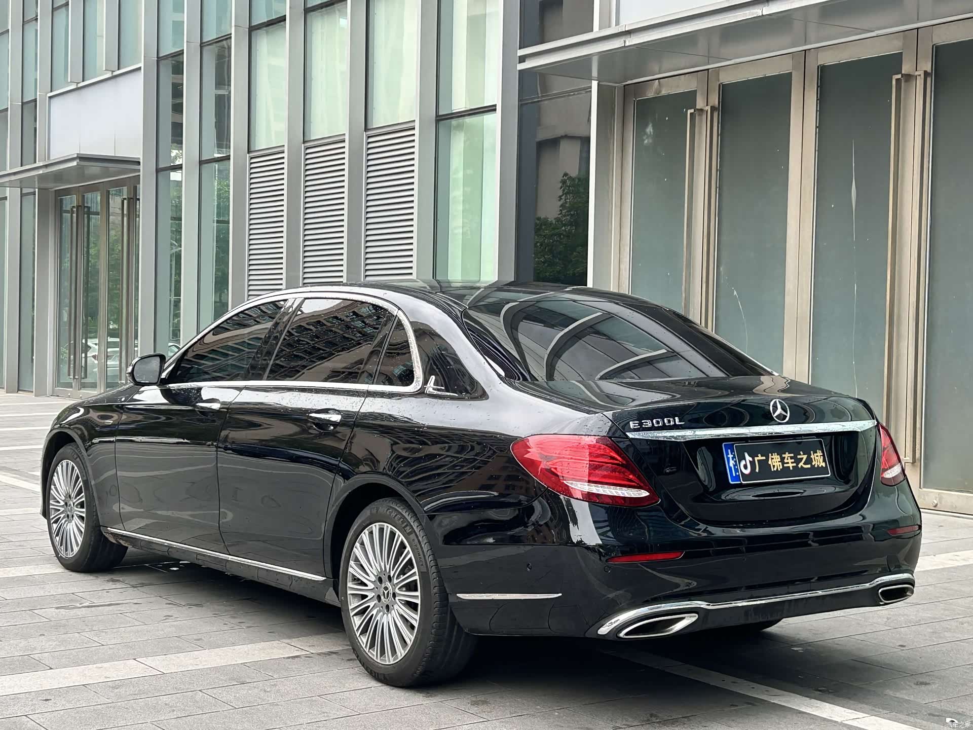 Mercedes-Benz E-Class, 2020 4