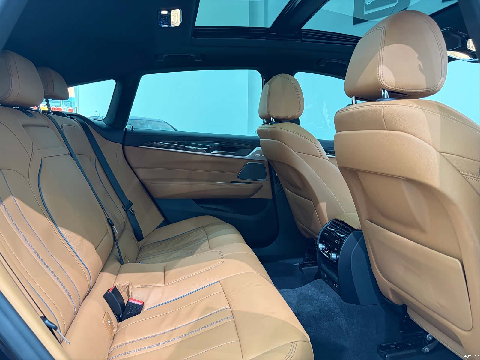 BMW 6 Series GT, 2023 17
