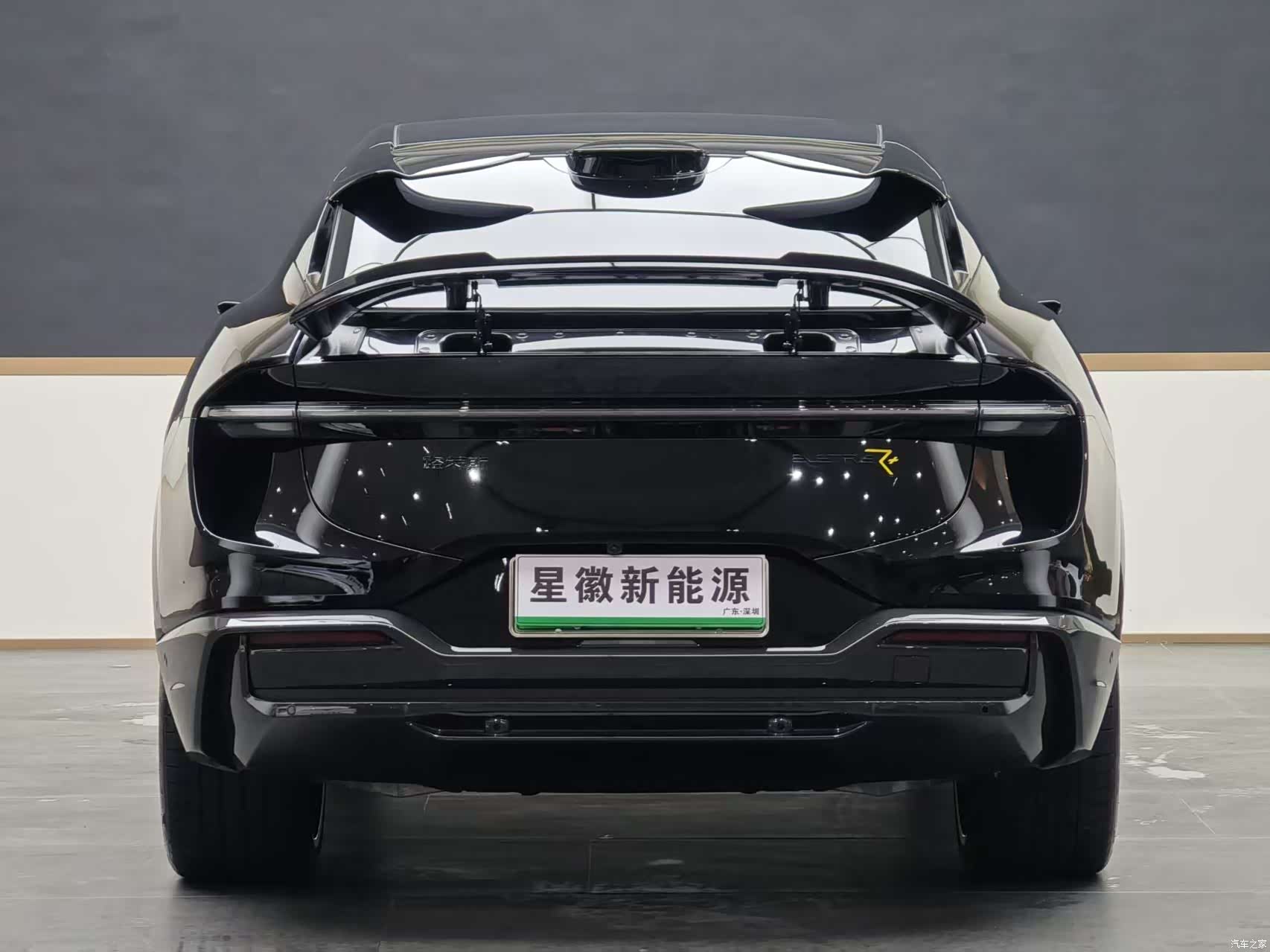 Lotus ELETRE, 2025 21