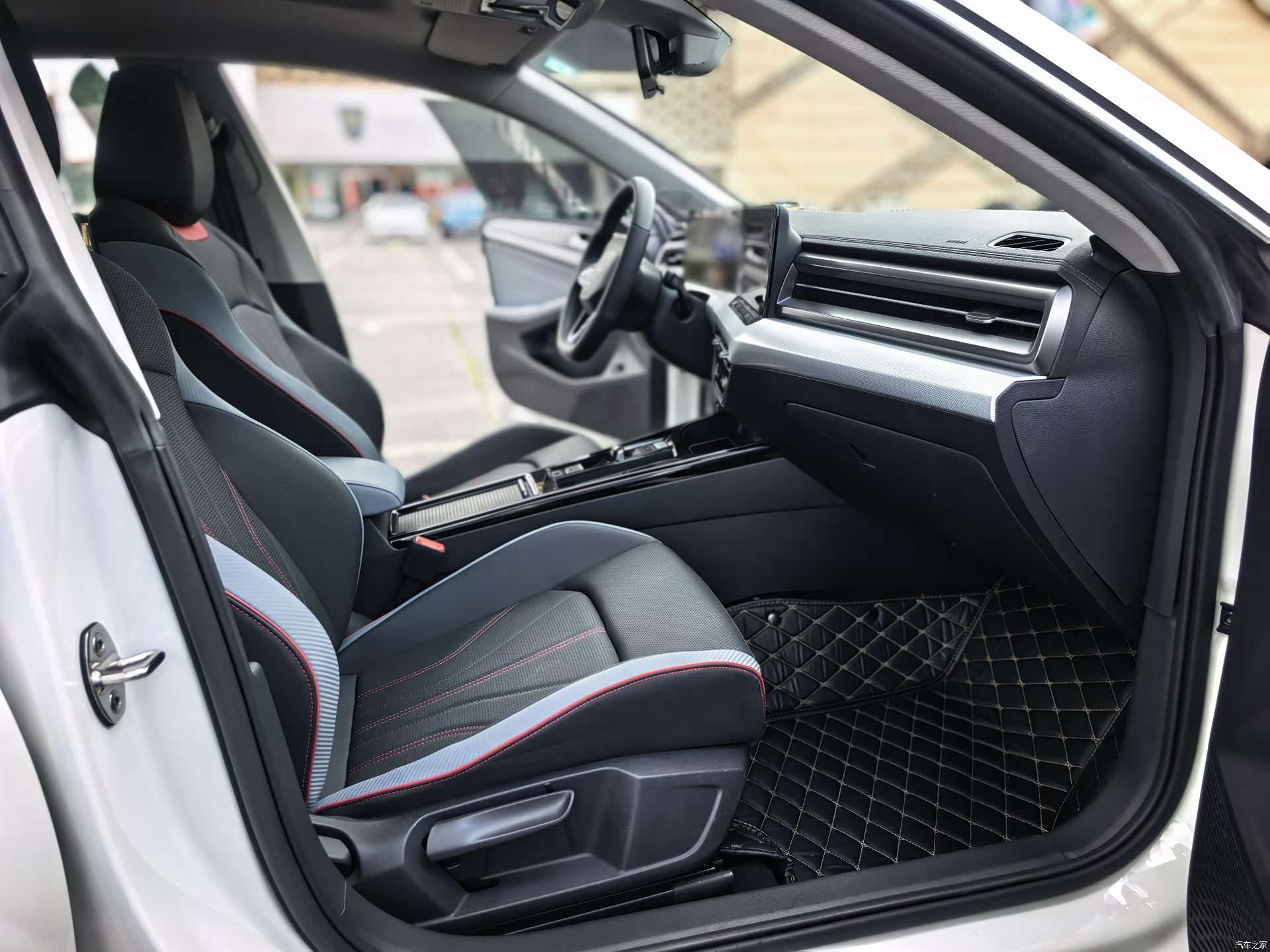 Volkswagen Lamando, 2023 12