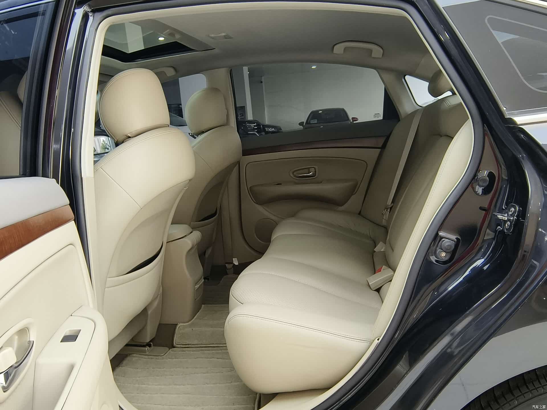 Nissan Sylphy, 2012 9