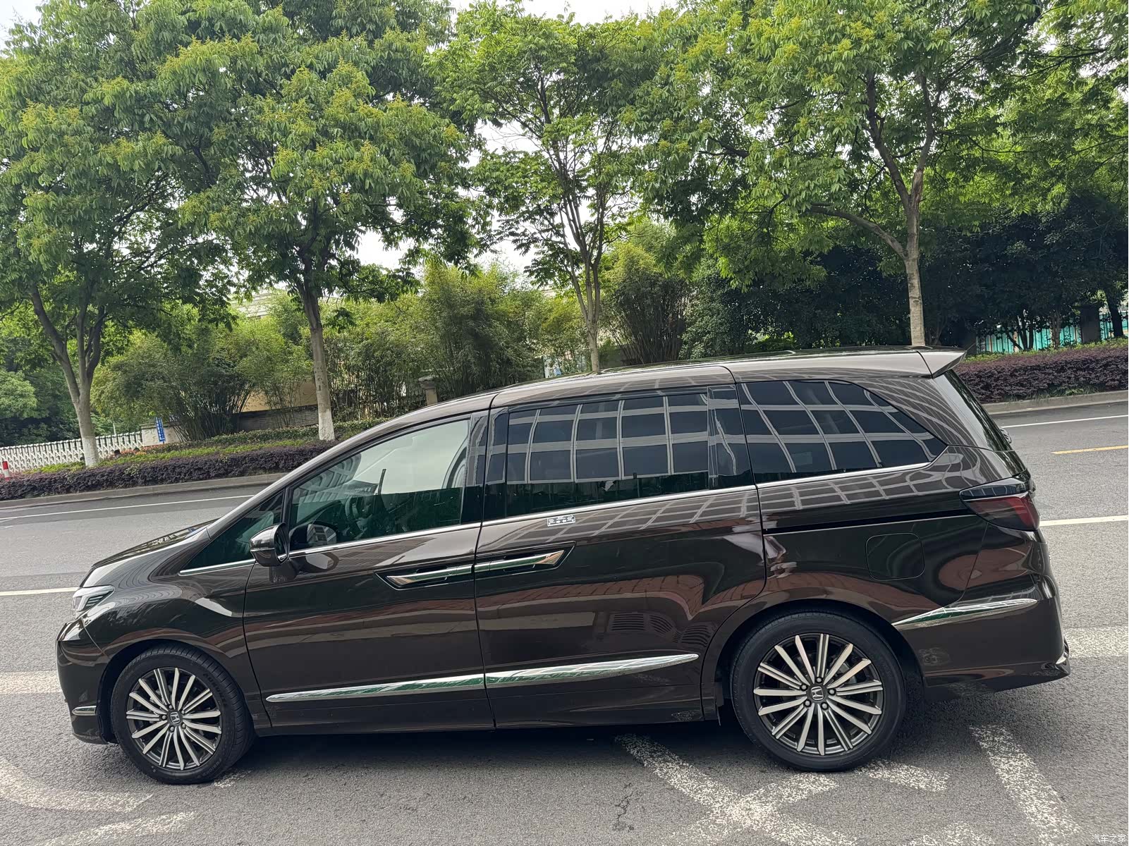 Honda Elysion, 2022 7