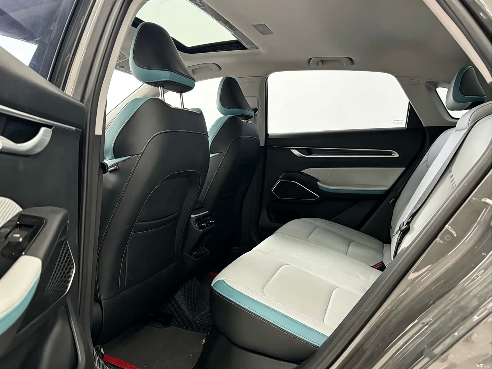 Geely Emgrand, 2024 9
