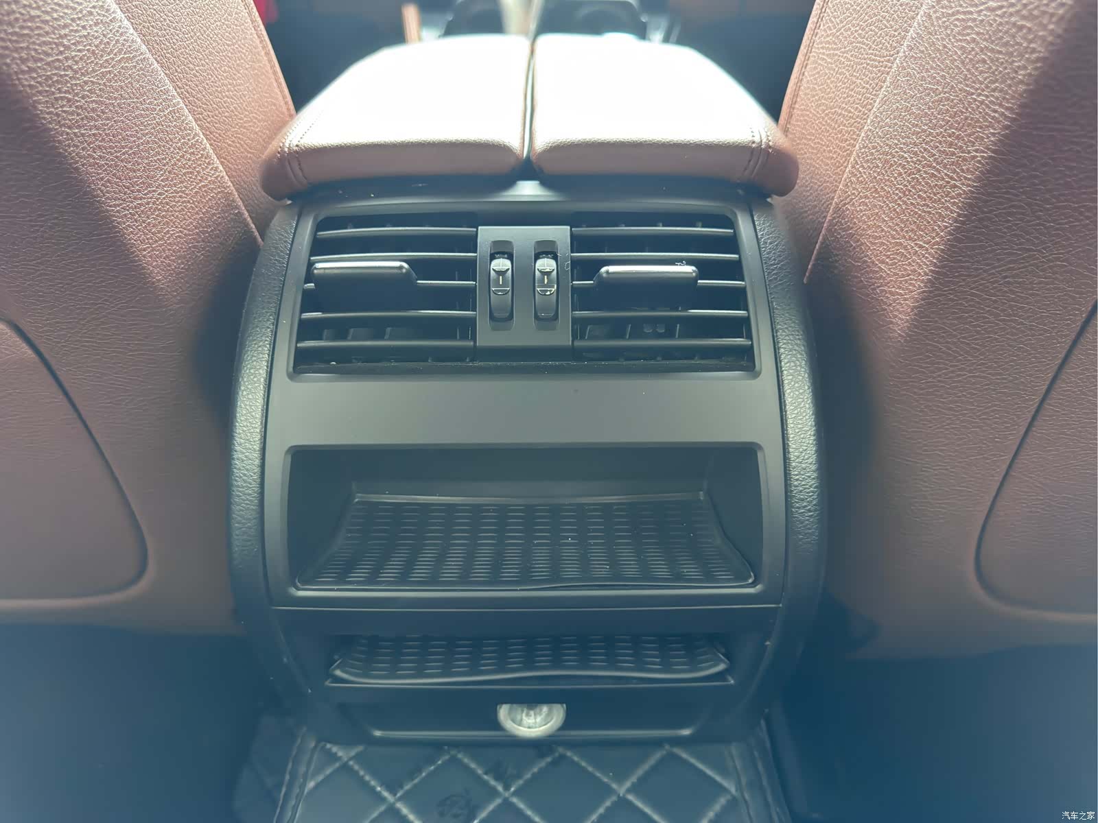 BMW 5 Series, 2015 12