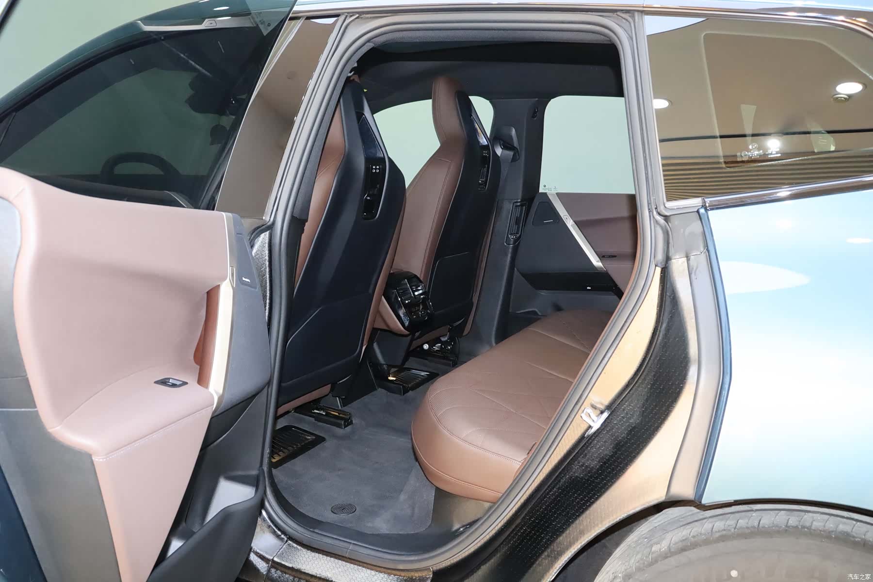 BMW iX, 2023 14