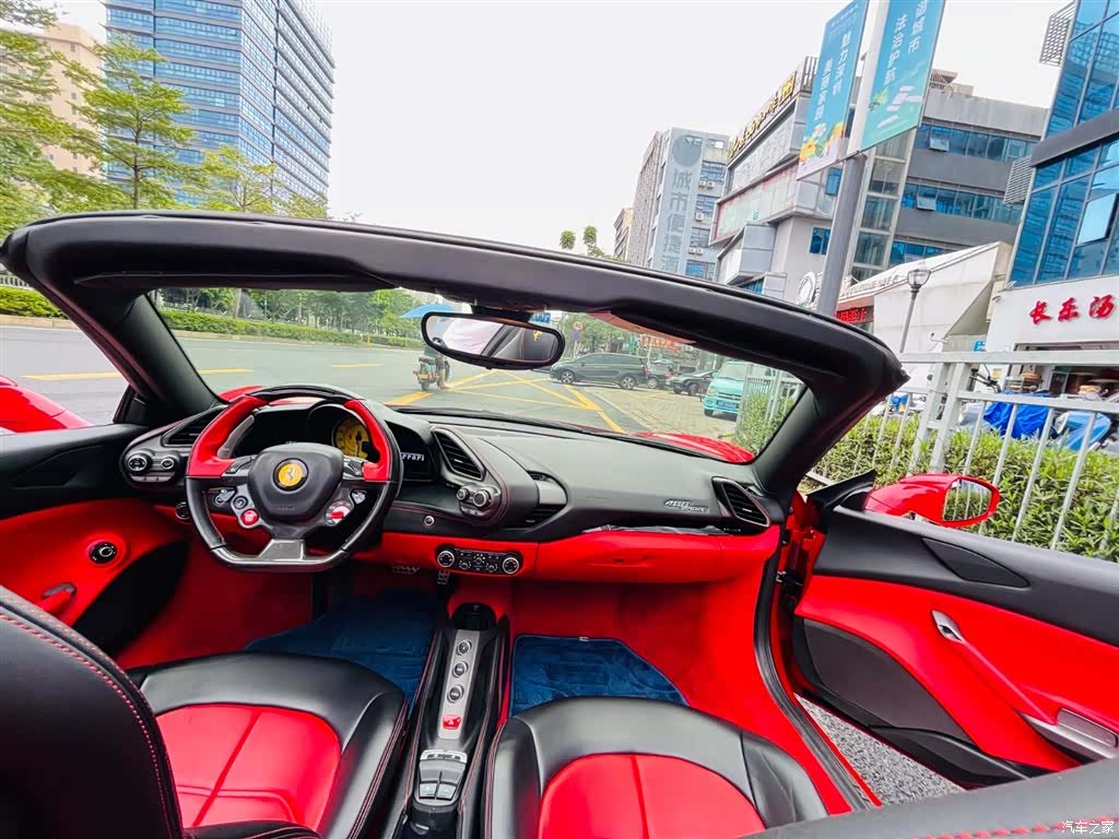 Ferrari 488, 2018 9