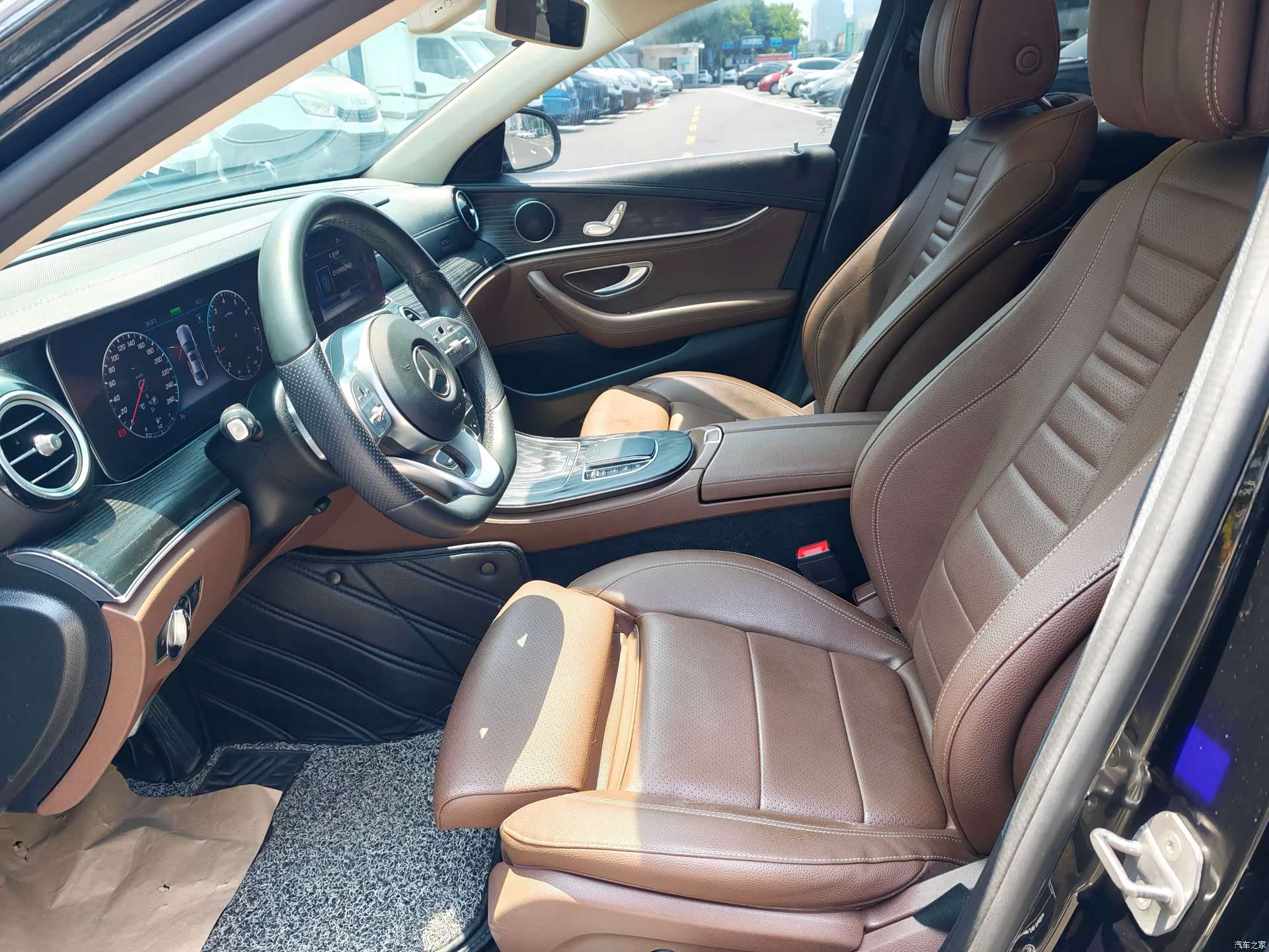 Mercedes-Benz E-Class, 2020 4