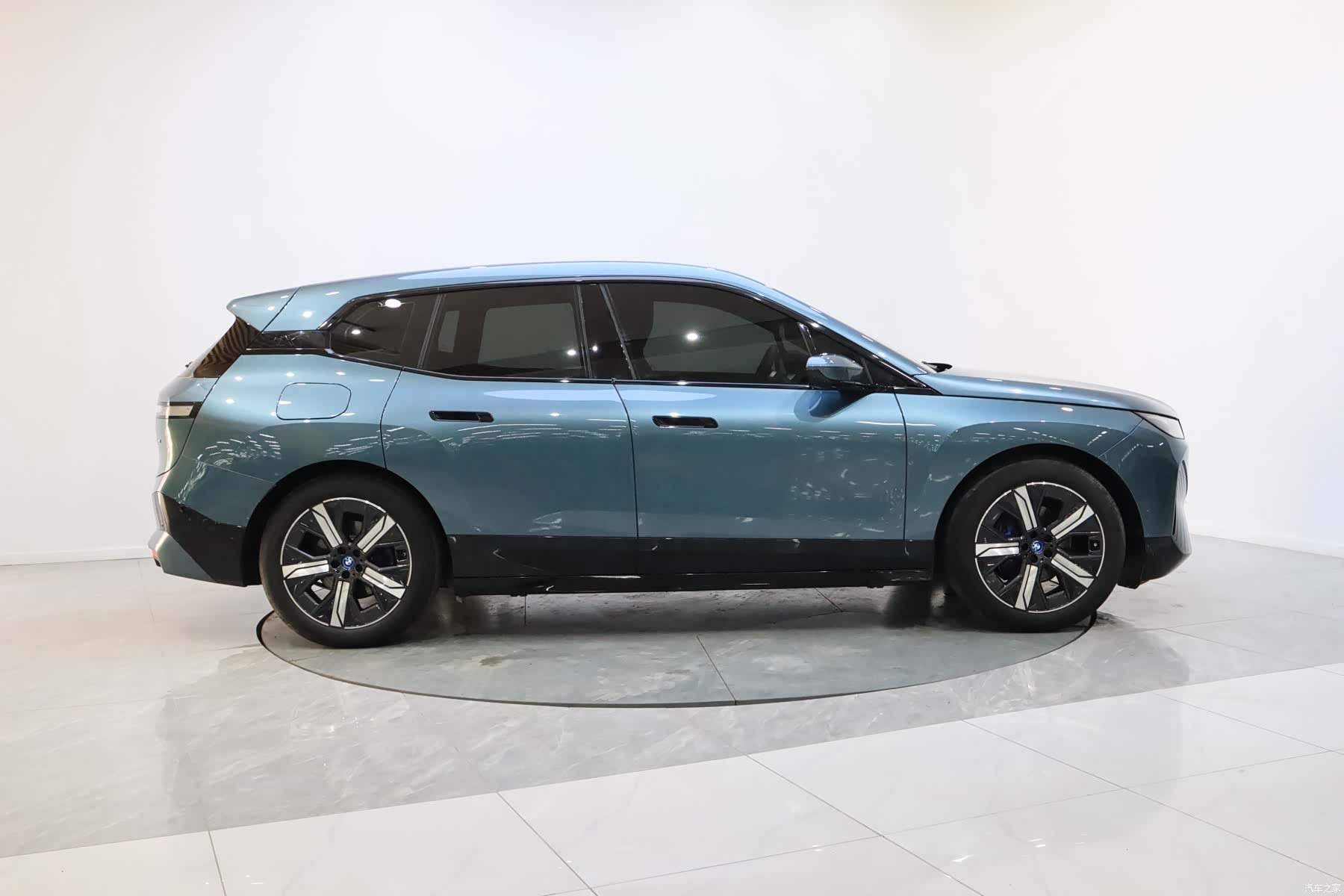 BMW iX, 2023 6