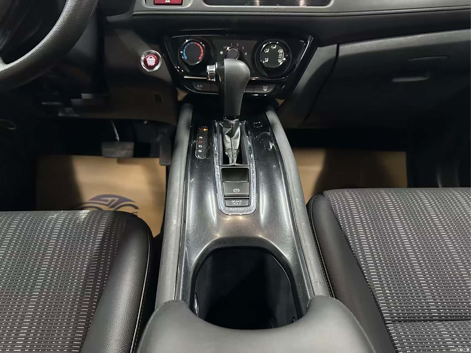 Honda Vezel, 2016 12