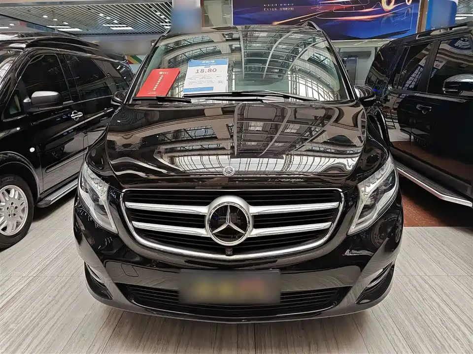 Mercedes-Benz V-class