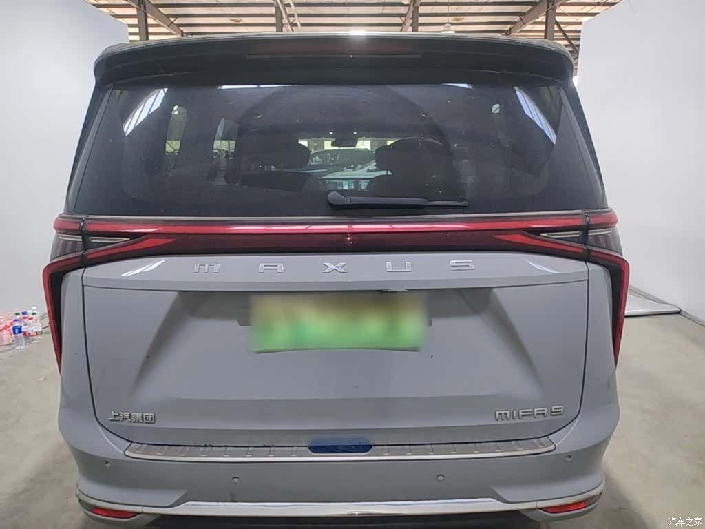 Maxus 9, 2023 6