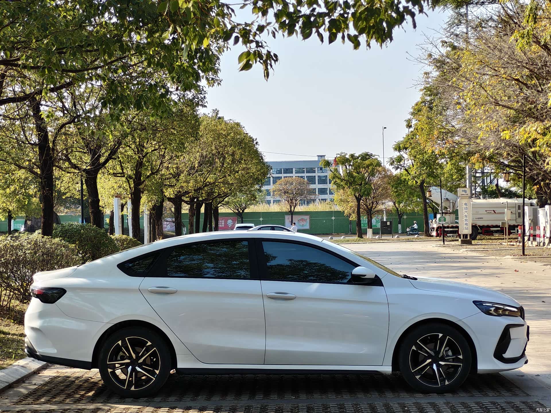 Geely Binray, 2024 все фото