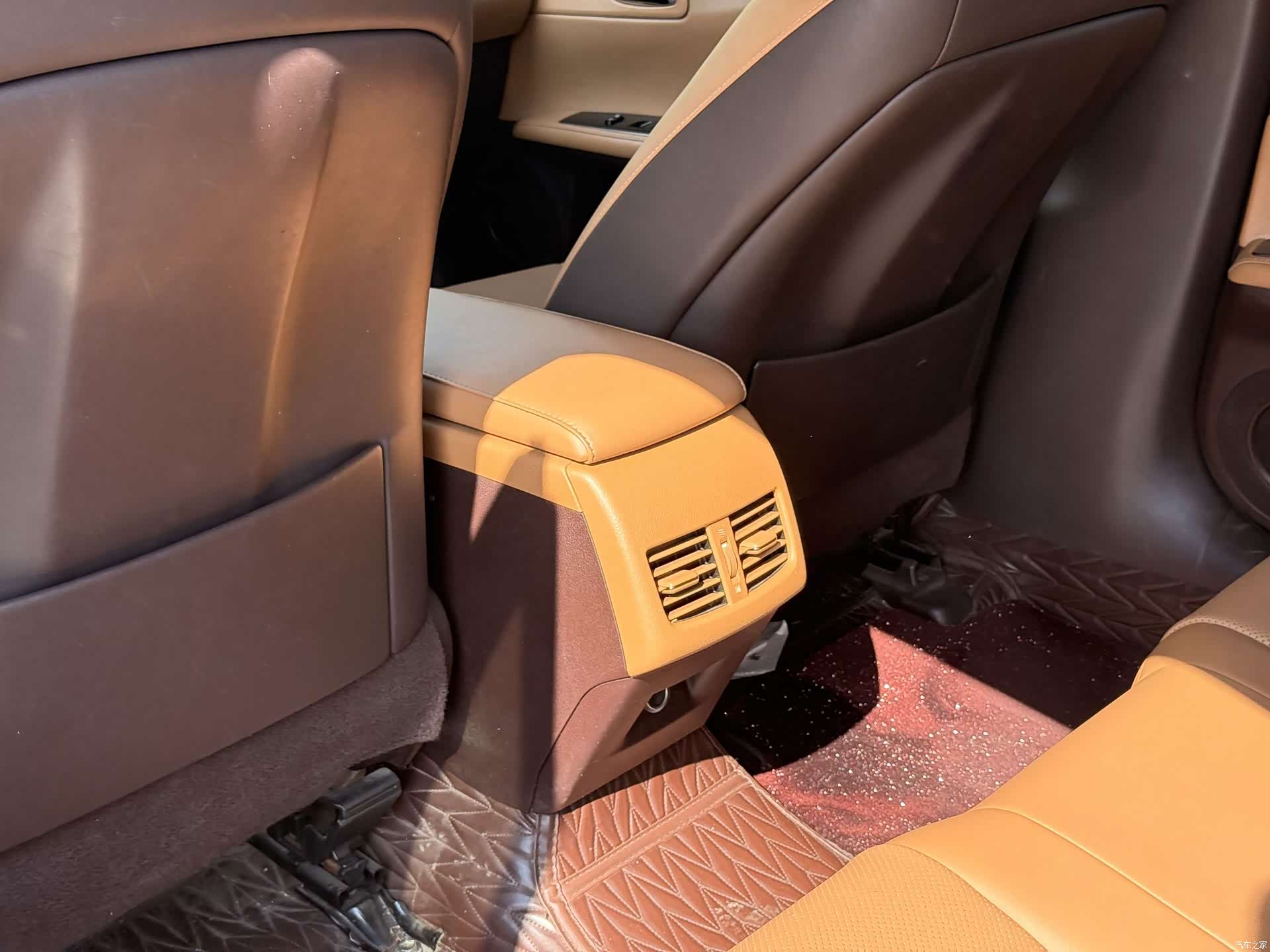 Lexus ES, 2016 9
