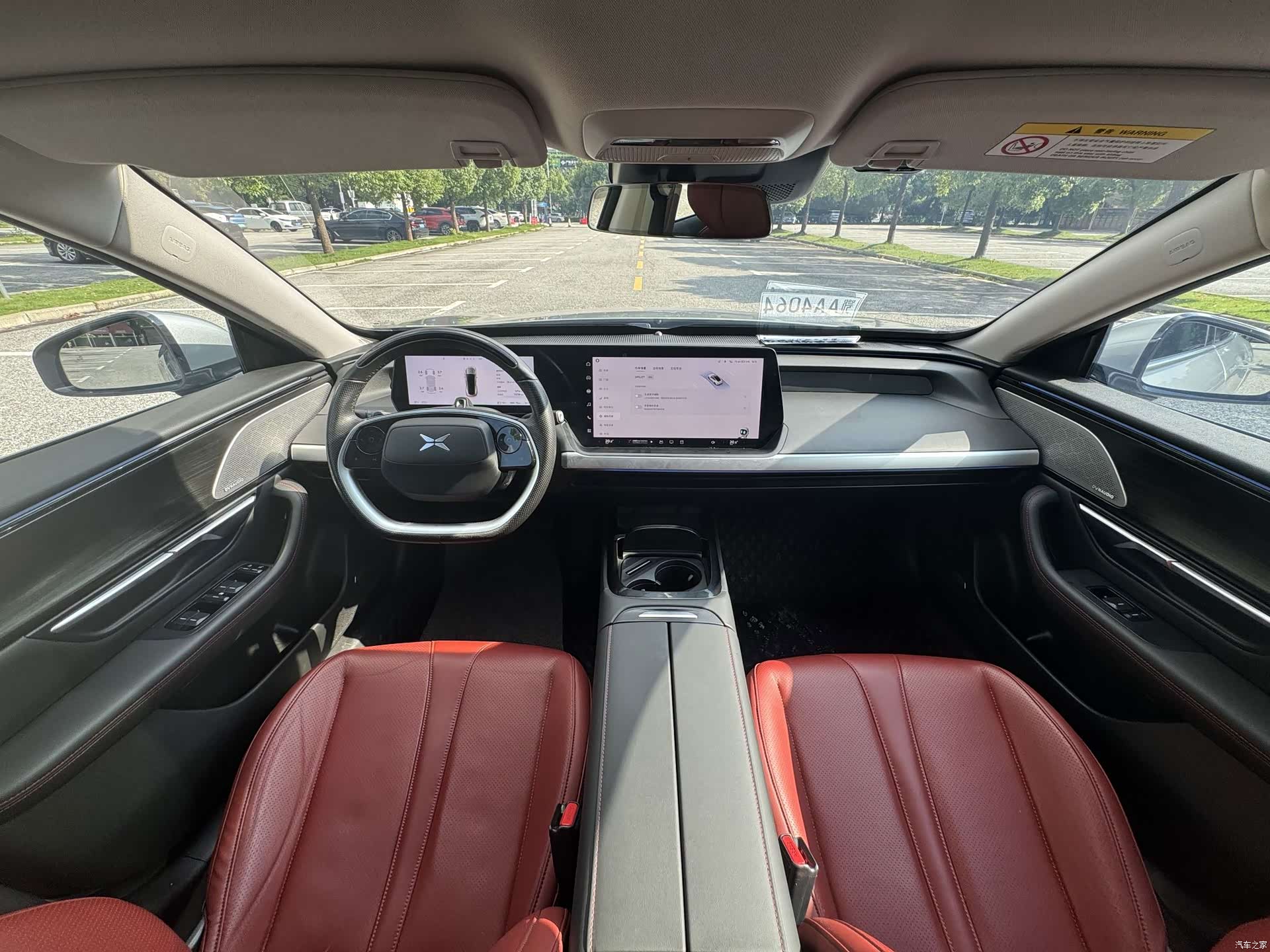 Xpeng P7, 2022 все фото