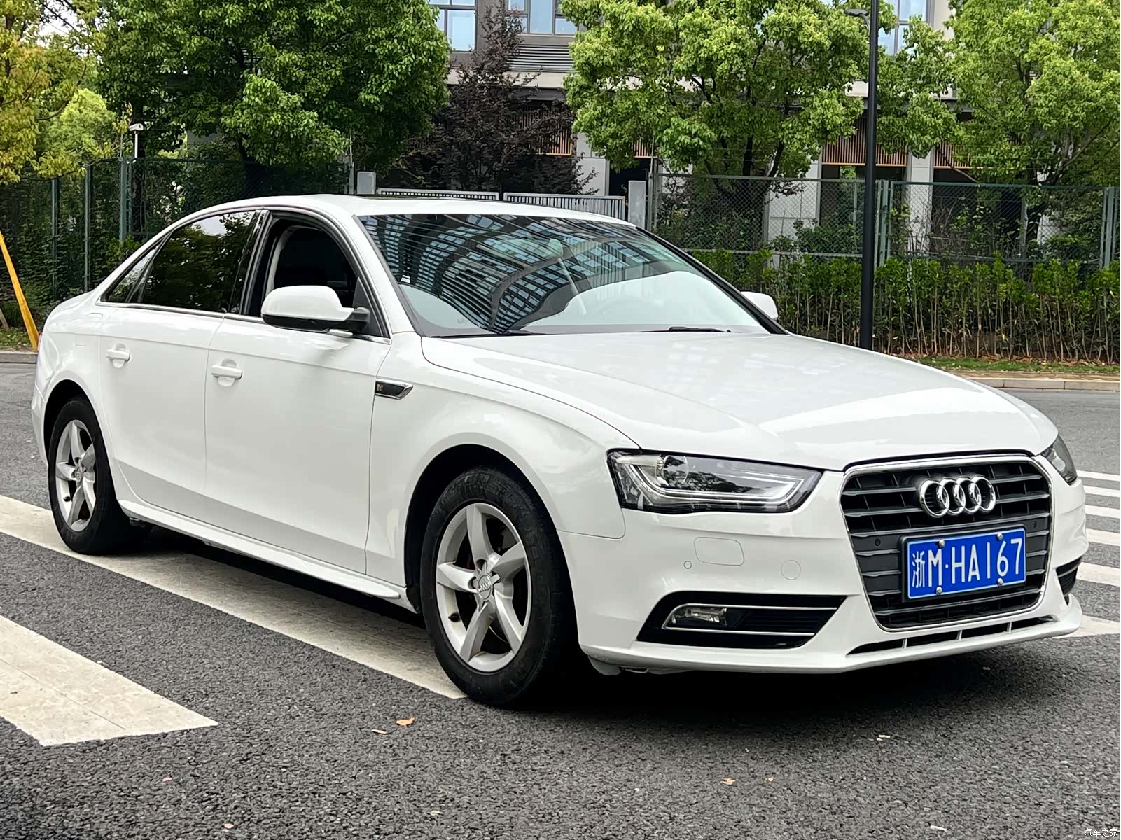 Audi A4L, 2014 3